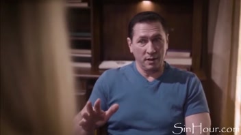 StepDaughter Pleads for Creampie to Conceive - Kenna James