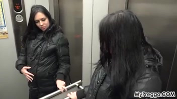 Kristyna Shocked by Sudden Contractions!