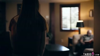 Desperate Pregnant Teen Seeks Boyfriend's Help
