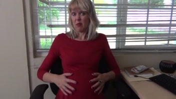 Pregnant MILF Craves Hot Oral Action