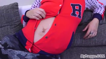 Ravishing Her Pregnant Body with a Vibrator!