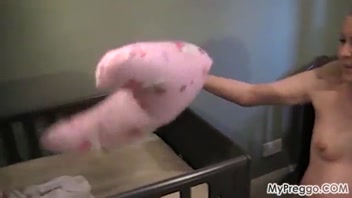 Pregnant Lucy's Sensual Big Belly Oil Rub!